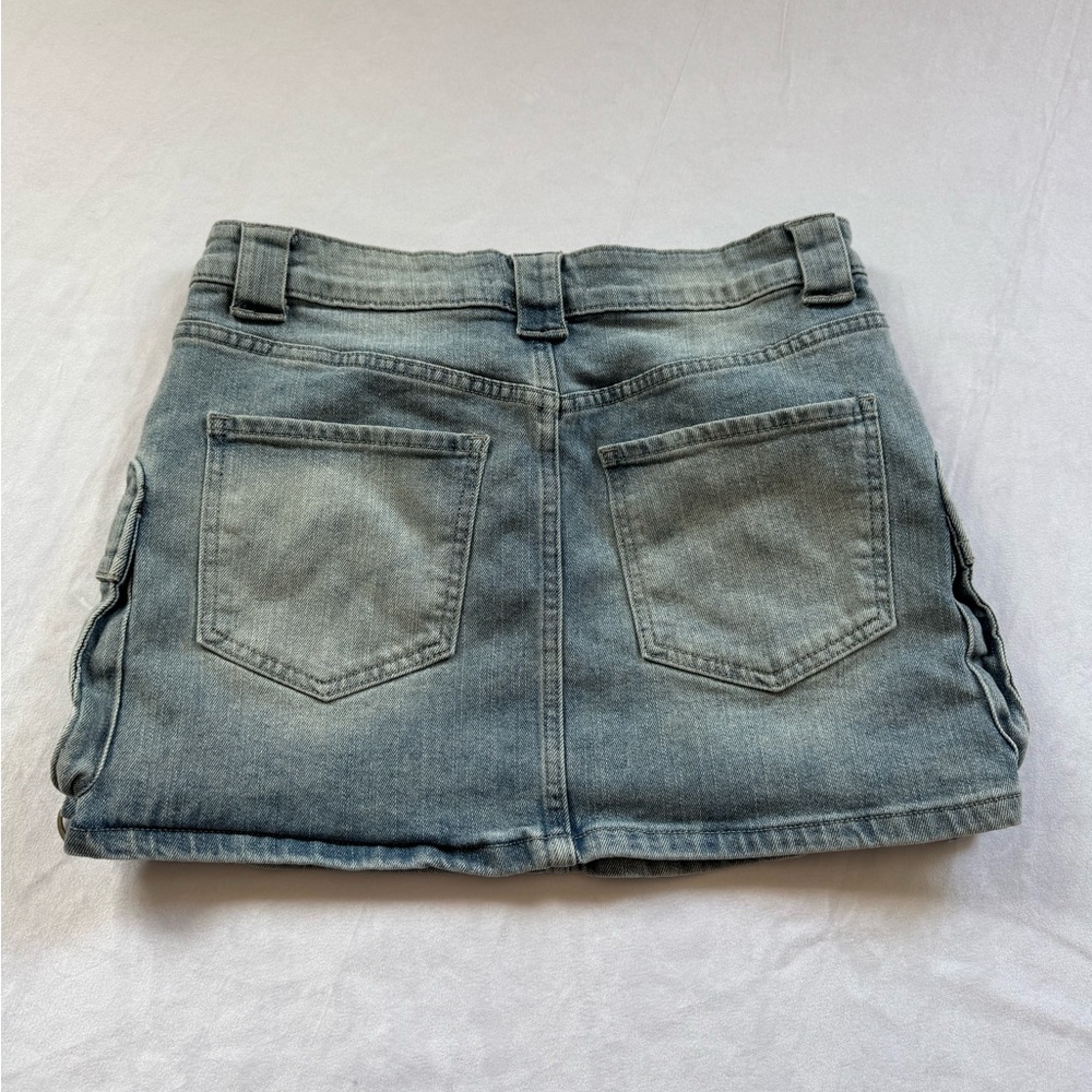 YMI Women’s Blue Denim Mini Cargo Skirt size 28 - Picture 4 of 10